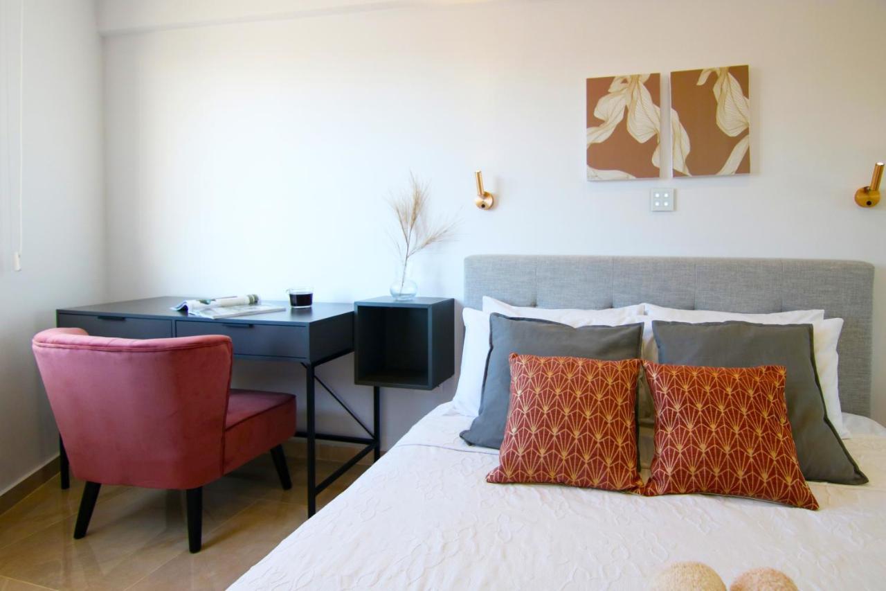 Phaedrus Living Seaside Residence Lighthouse 70 パ フォス エクステリア 写真