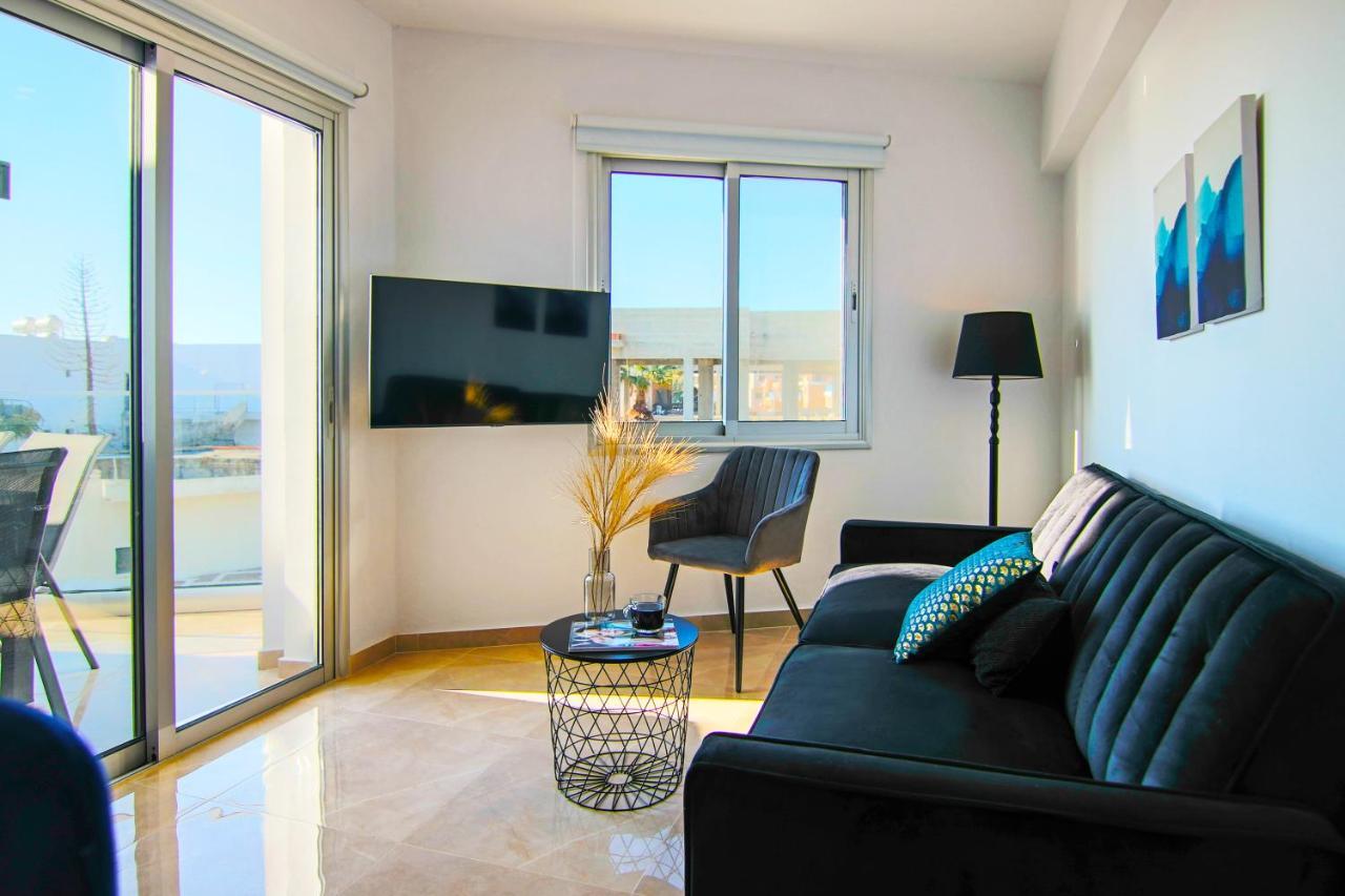 Phaedrus Living Seaside Residence Lighthouse 70 パ フォス エクステリア 写真